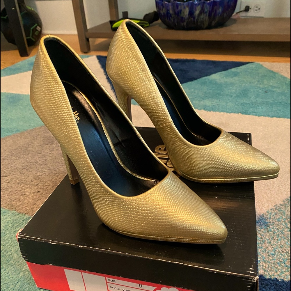 Gold Charlotte Russe shoes size 9.